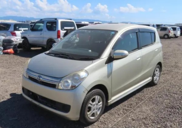 DAIHATSU MIRA