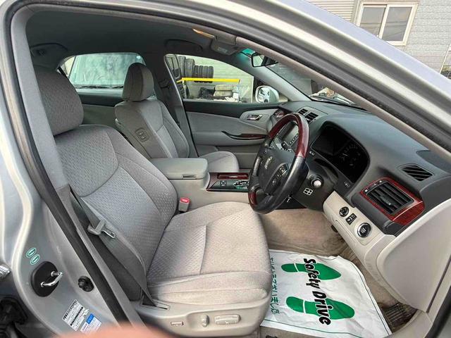 Toyota CROWN ANTHELETE