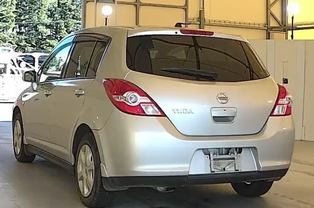 Nissan TIIDA