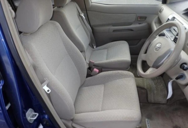 Toyota RAUM