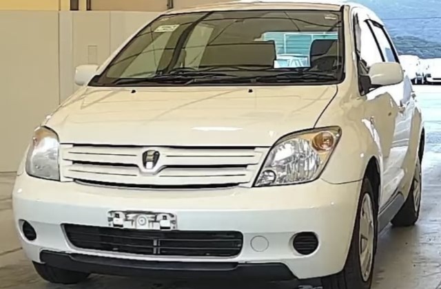 Toyota IST