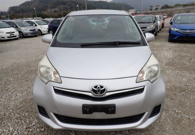 Toyota Ractis