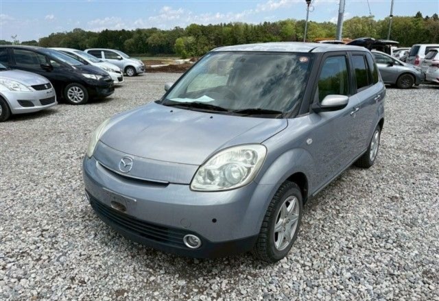 MAZDA verisa